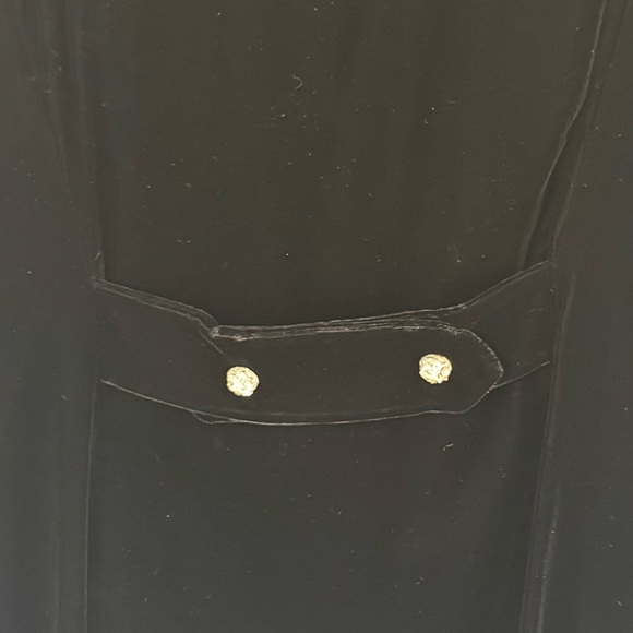 Blazer - Picture 3 of 4